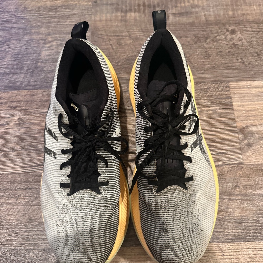 ASICS superblast - Picture 2 of 4